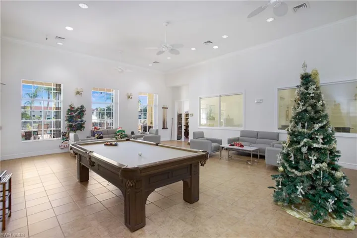 8271  Key Royal  CIR, Naples, FL 34119