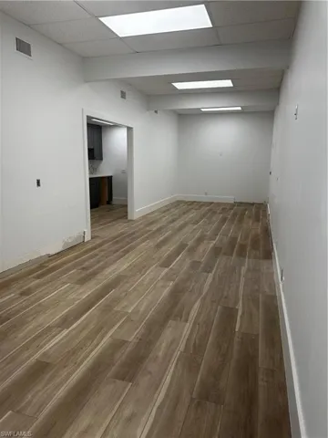 4707  Enterprise  AVE, Naples, FL 34104