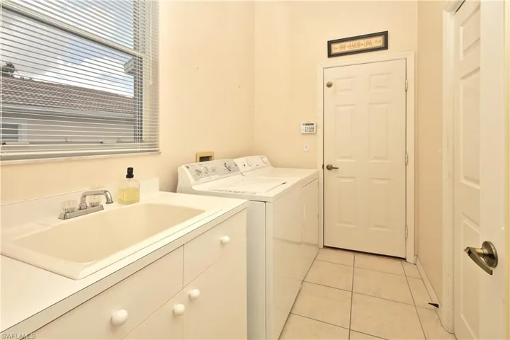 6820 Lone Oak Blvd, Naples, Florida 34109