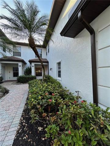 Front Entry Way