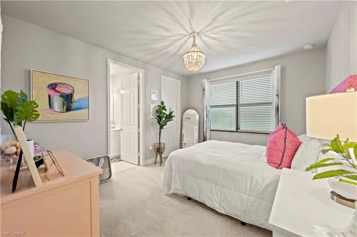 Upstairs bedroom 4