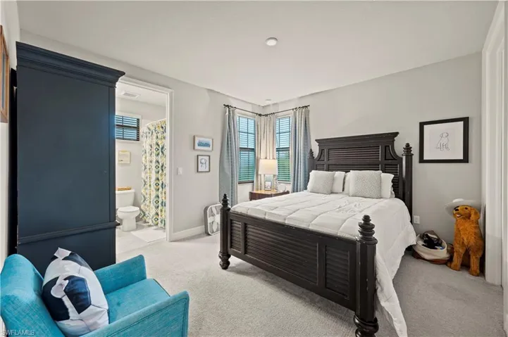 Upstairs bedroom 2