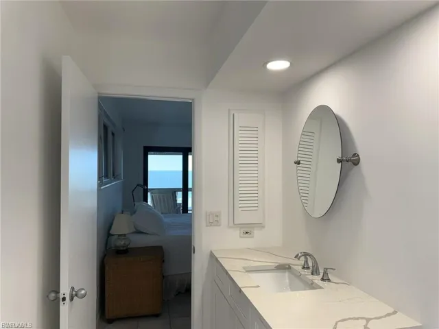 484  Gulf Bend  DR, Captiva, FL 33924