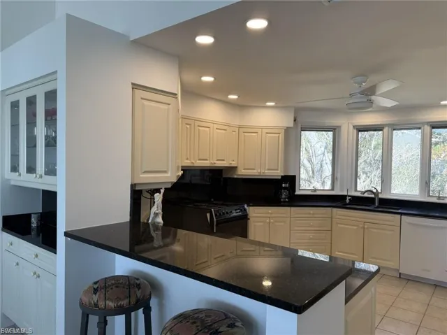 484  Gulf Bend  DR, Captiva, FL 33924