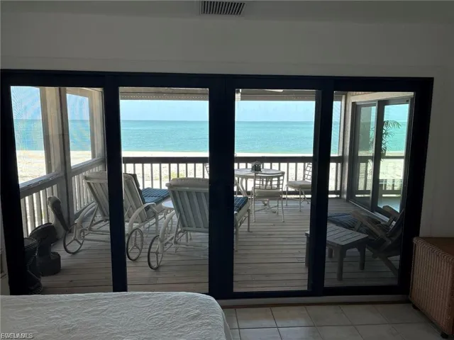 Screened Balcony