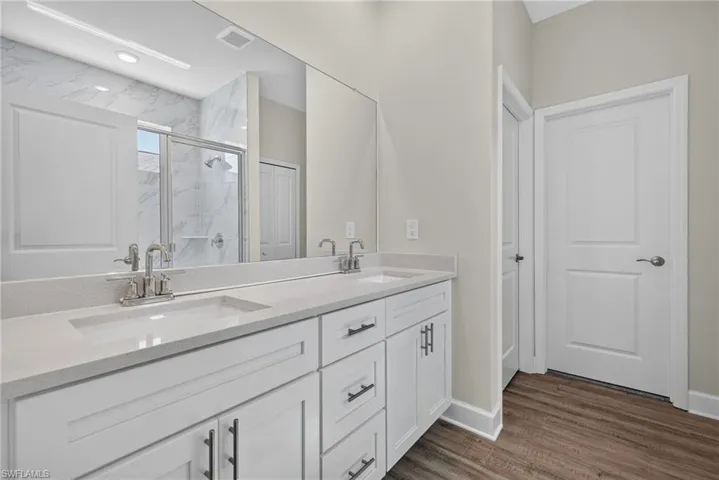 1208 Nw 19th St, Cape Coral, Florida 33993