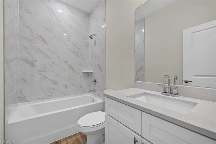 1208 Nw 19th St, Cape Coral, Florida 33993