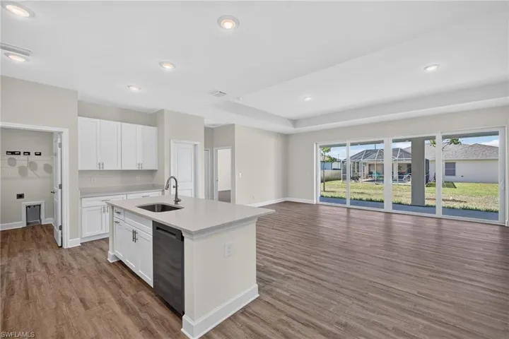 1208 Nw 19th St, Cape Coral, Florida 33993