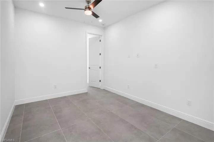 4393  32nd SE AVE, Naples, FL 34117