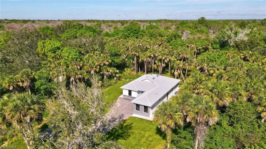 4393  32nd SE AVE, Naples, FL 34117