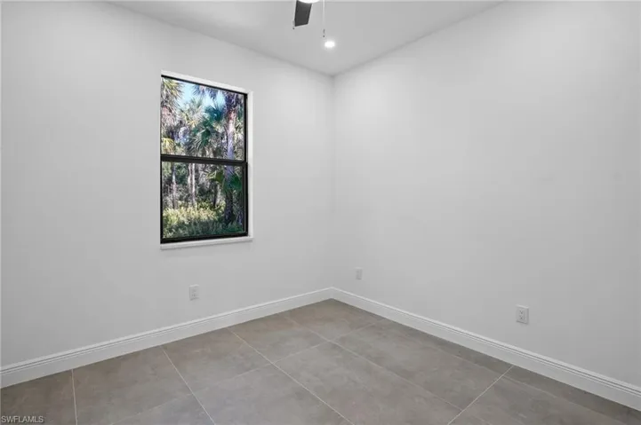 4393  32nd SE AVE, Naples, FL 34117
