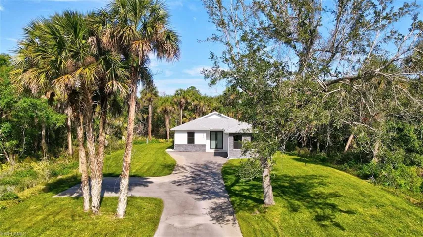 4393  32nd SE AVE, Naples, FL 34117
