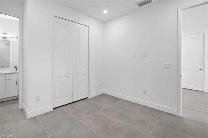 4393  32nd SE AVE, Naples, FL 34117