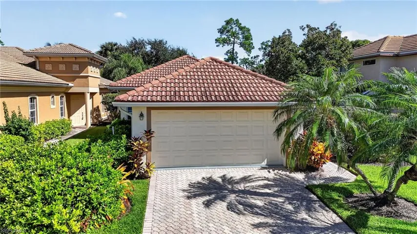 8515 Chase Preserve Dr, Naples, Florida 34113