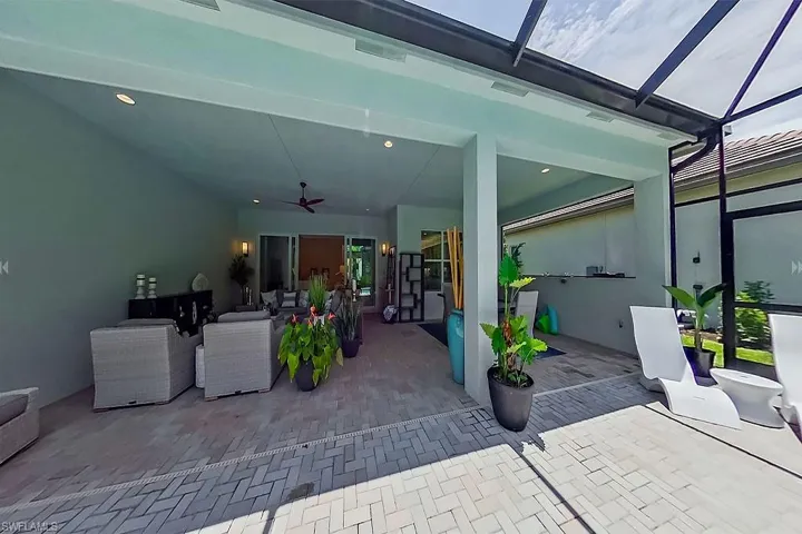 12053  Mimosa  ST, Naples, FL 34120