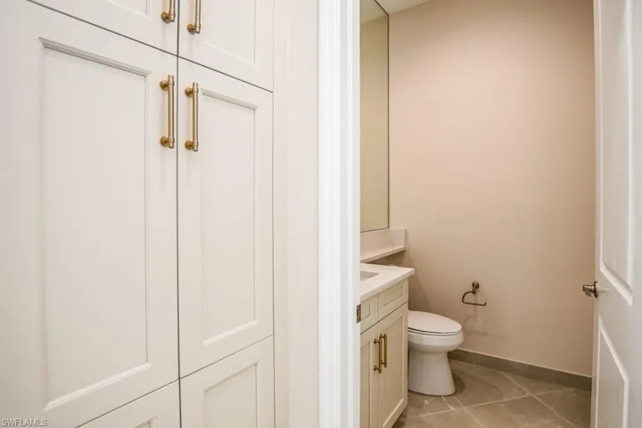 12053  Mimosa  ST, Naples, FL 34120