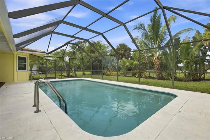 64 Pebble Beach Blvd, Naples, Florida 34113