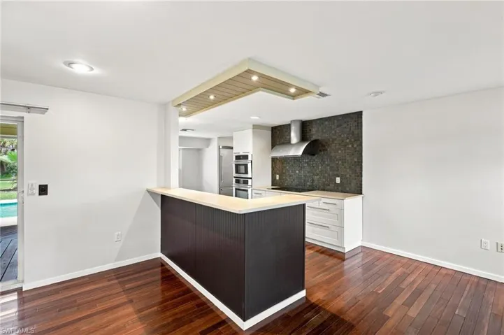 64 Pebble Beach Blvd, Naples, Florida 34113