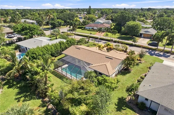 64 Pebble Beach Blvd, Naples, Florida 34113
