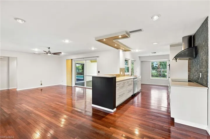 64 Pebble Beach Blvd, Naples, Florida 34113