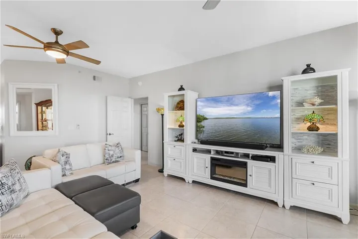 201 Vintage Bay Dr B 18, Marco Island, Florida 34145