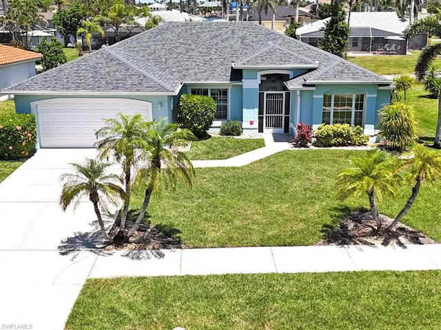 Aerial view - Front