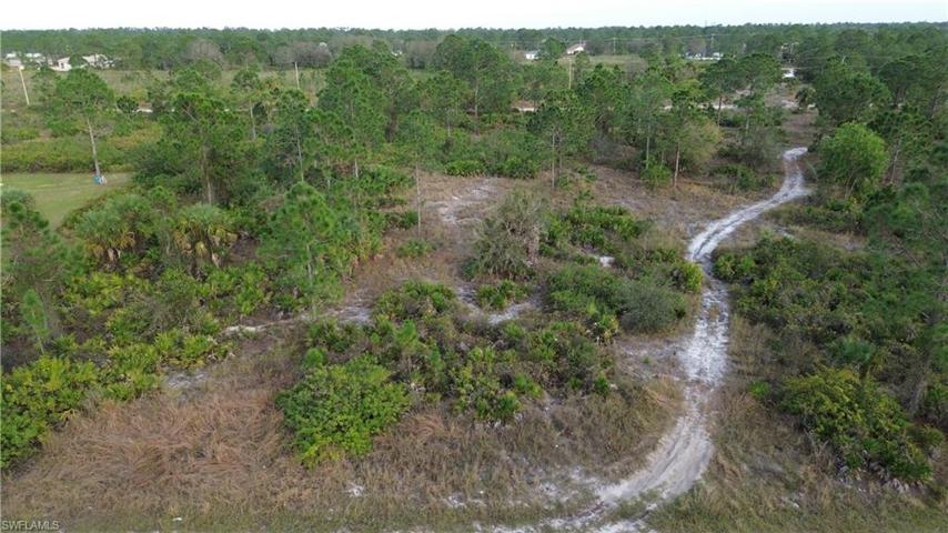 410 Leroy AVE, LEHIGH ACRES FL 33972