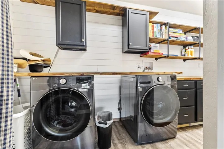Washer and dryer stay with the house