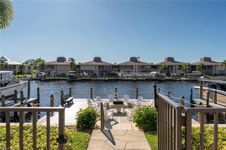 Gorgeous Observation Deck overlooking the waterway.