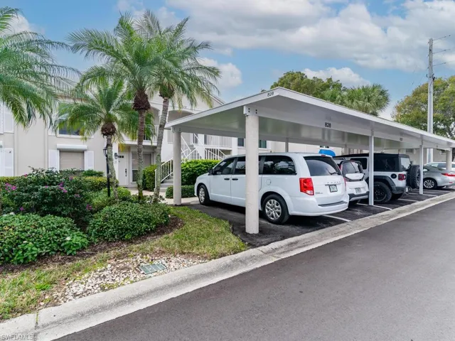 828 Gulf Pavilion Dr S # 105, Naples Fl 34108