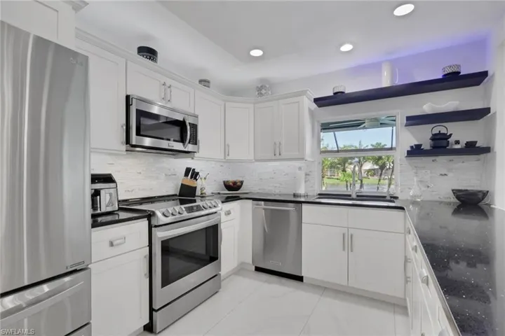 1148 Jardin Dr, Naples, Florida 34104