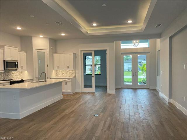 909 NE 11th TER, CAPE CORAL FL 33909
