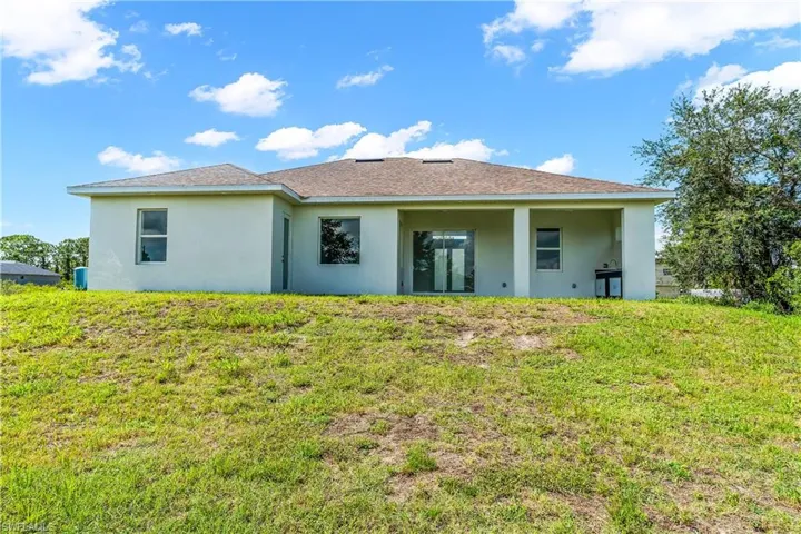 3718 8th St Sw, Lehigh Acres, Florida 33976
