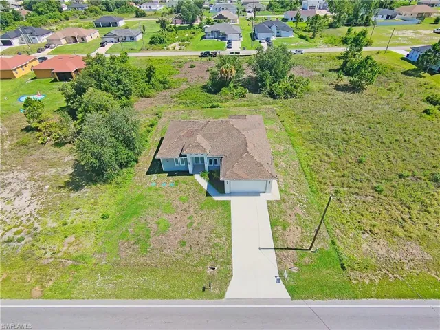 3718 8th St Sw, Lehigh Acres, Florida 33976