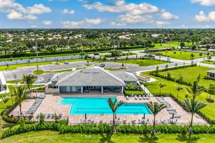 363  Grace Bay  LN, Naples, FL 34114