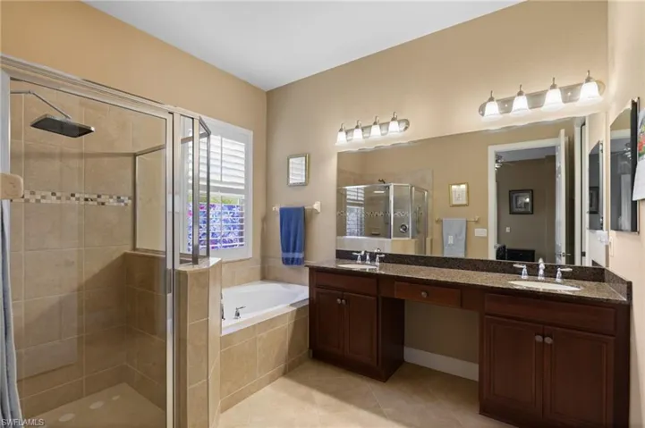 26351 Stonewall Ln, Bonita Springs, Florida 34135