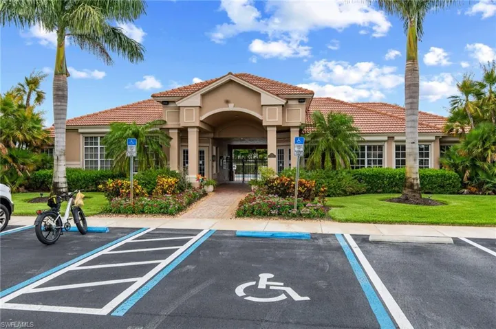 26351 Stonewall Ln, Bonita Springs, Florida 34135