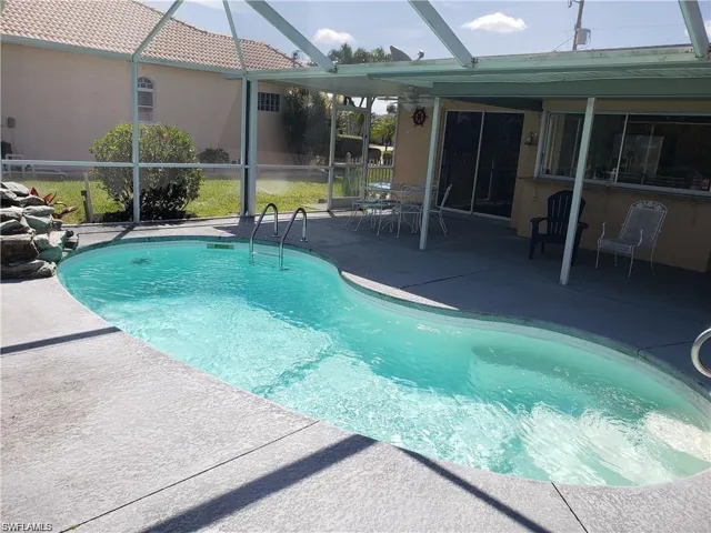1305 Se 21st St, Cape Coral, Florida 33990