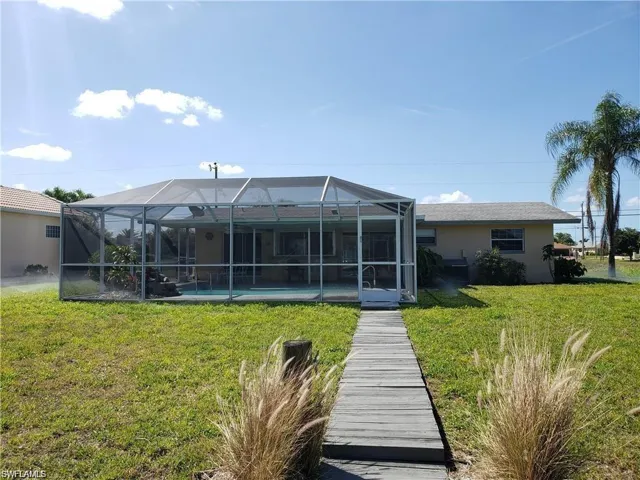 1305 Se 21st St, Cape Coral, Florida 33990