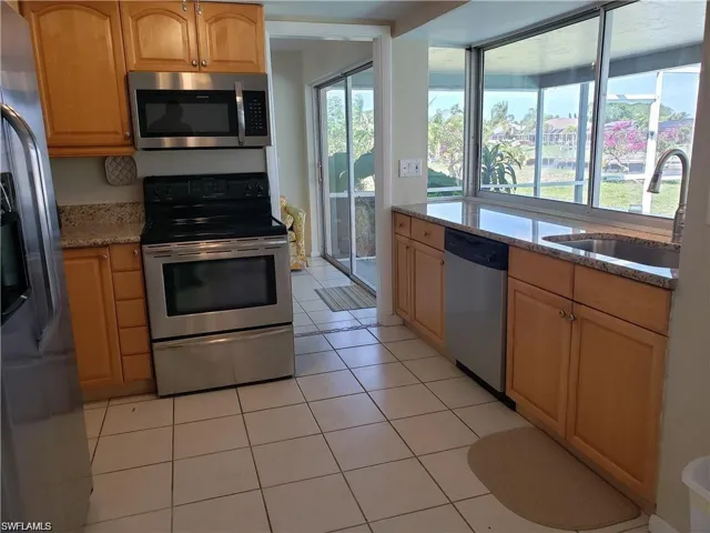 1305 Se 21st St, Cape Coral, Florida 33990