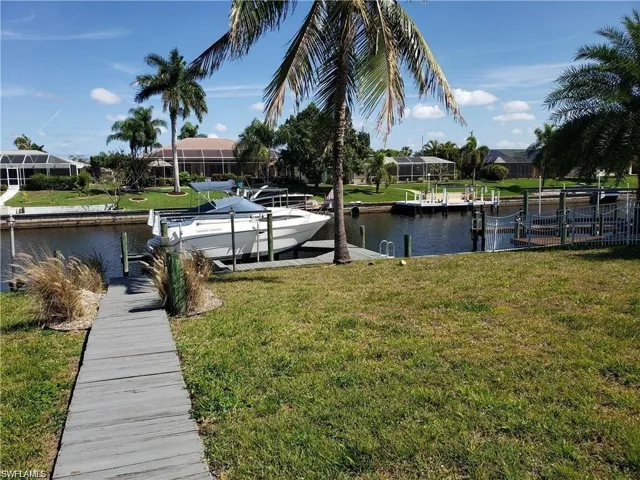 1305 Se 21st St, Cape Coral, Florida 33990