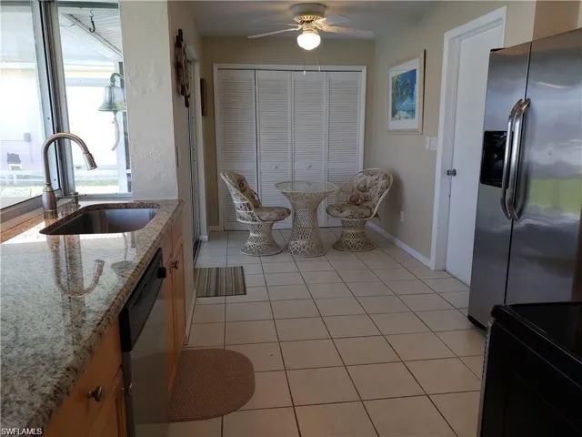 1305 Se 21st St, Cape Coral, Florida 33990