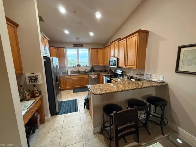 Full appliance package.  Less than 5 years old