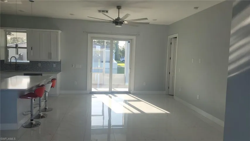 653 Foxchase Dr, Lehigh Acres, Florida 33974