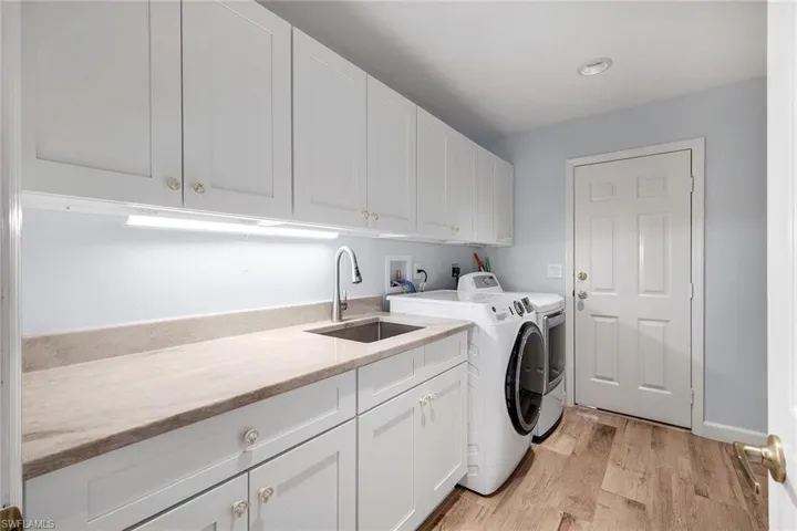 28820 Trenton Ct, Bonita Springs, Florida 34134