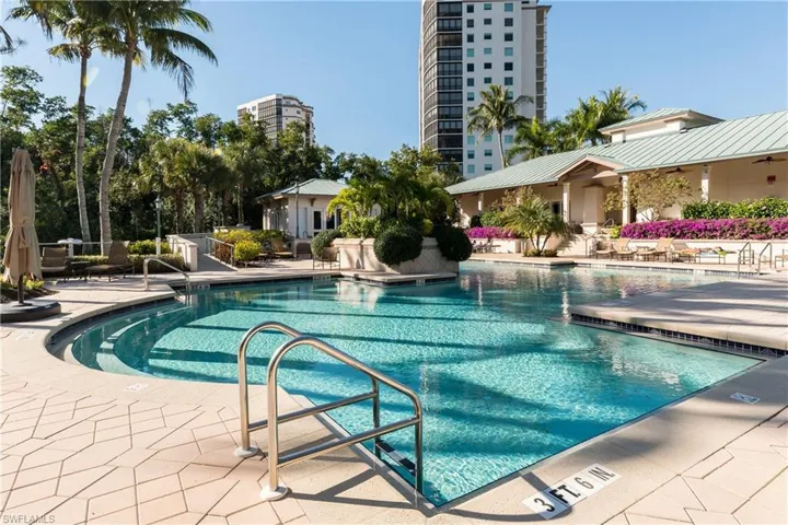 455  Cove Tower  DR, Naples, FL 34110