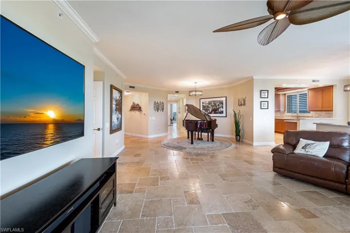 455  Cove Tower  DR, Naples, FL 34110