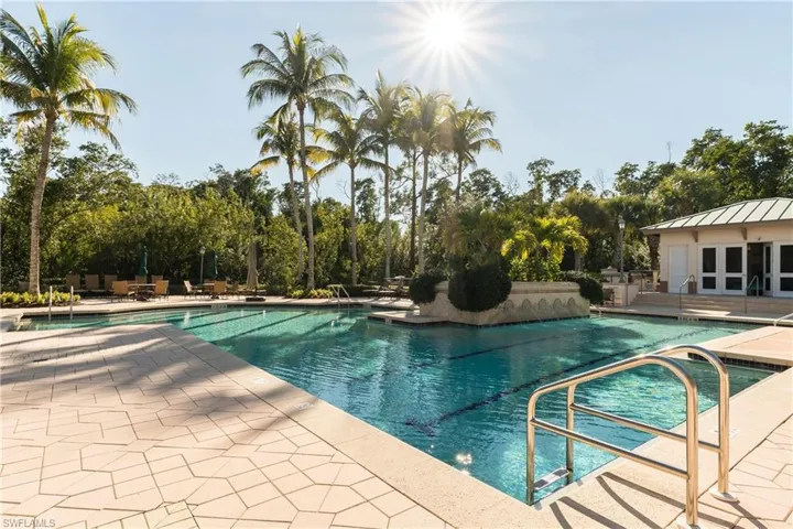 455  Cove Tower  DR, Naples, FL 34110