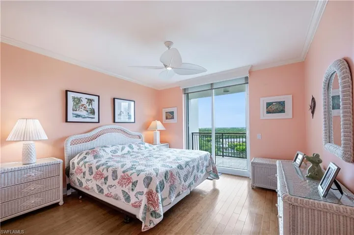 455  Cove Tower  DR, Naples, FL 34110