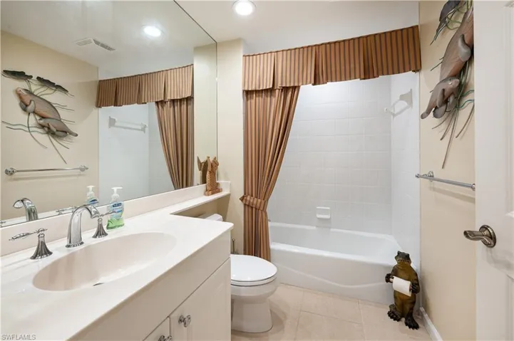 455  Cove Tower  DR, Naples, FL 34110